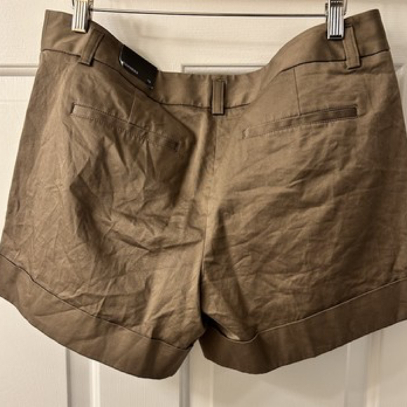 Express Mid Rise Shorts, Size 10, NWT - Picture 3 of 3